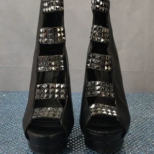 Wild Rose-Black silver studded shoes